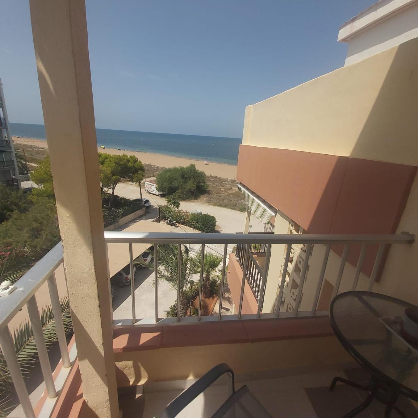 Ferienwohnung Boga Primera Linea Del Mar Dénia Exterior foto